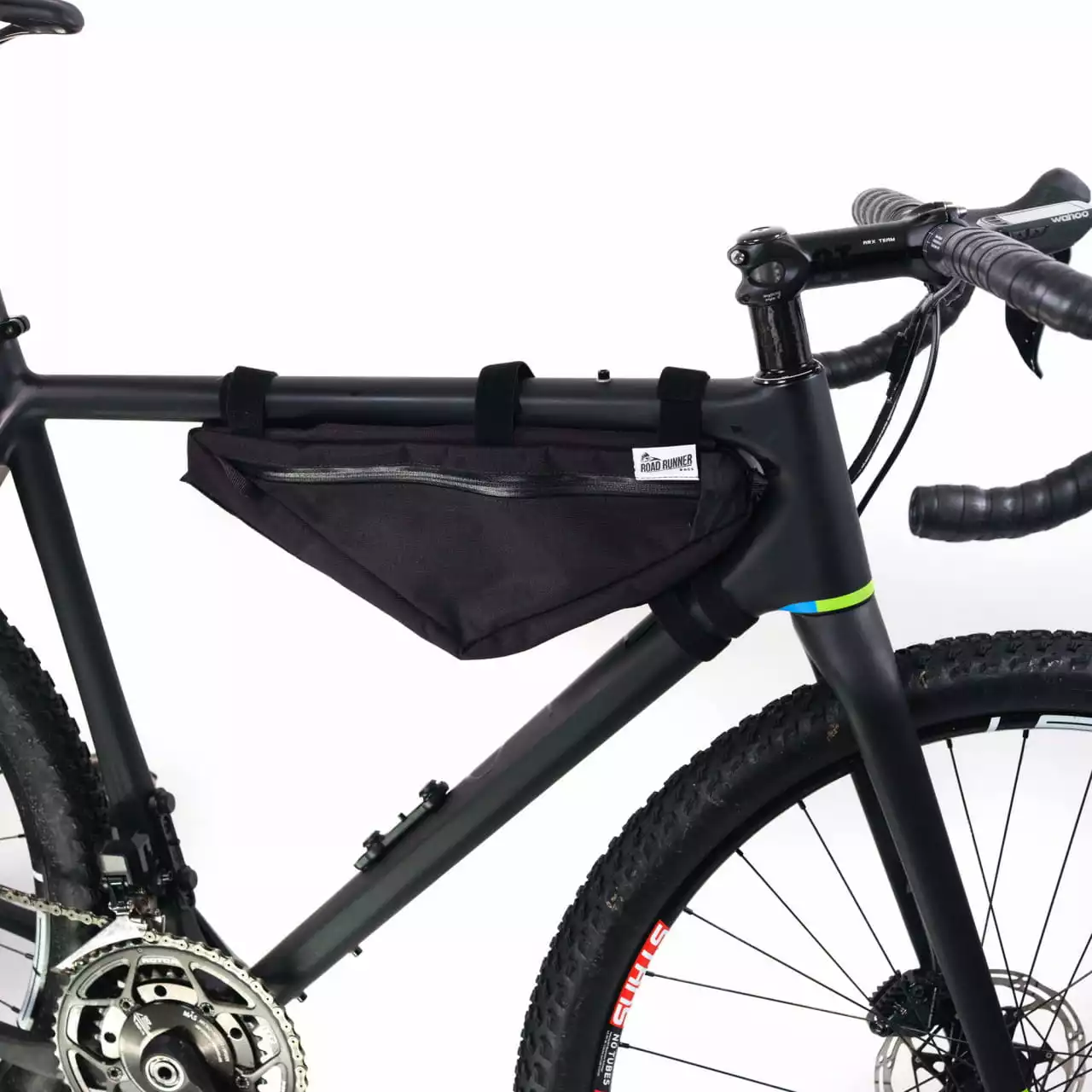 Road Runner Bags Wedge Half Frame Bag Schwarz Bikepacking-Rahmentasche 5 Road Runner Bags Wedge Half Frame Bag Schwarz Bikepacking-Rahmentasche – Bild 3