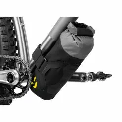 Apidura Backcountry Downtube Pack (1,8 L) - Unterrohrtasche -Fahrrad Verkaufsgeschäft 68922294 04TKEjDuWhaSdrH 1280x1280