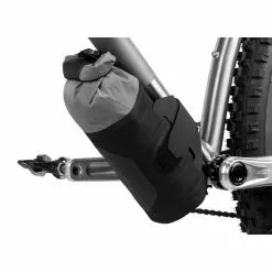 Apidura Backcountry Downtube Pack (1,8 L) - Unterrohrtasche -Fahrrad Verkaufsgeschäft 68922294 05elOpZ9AoIO5Zc 1280x1280