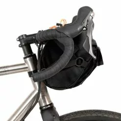 Restrap Bar Pack - Lenkertasche Mit Rolltop-Verschluss - 10 L Schwarz -Fahrrad Verkaufsgeschäft 68922867 06YUbsm5AB3Sdl2 1280x1280