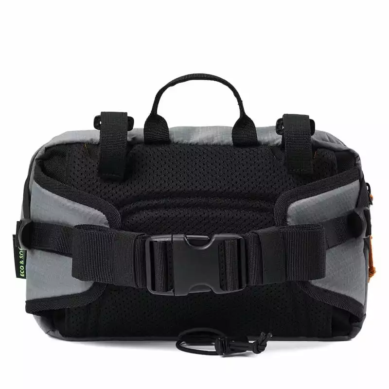 AEVOR Bar Bag Proof Sundown Lenker- Und Slingtasche 4 Liter Sundown (Grau) 7 AEVOR Bar Bag Proof Sundown Lenker- Und Slingtasche 4 Liter Sundown (Grau) – Bild 5